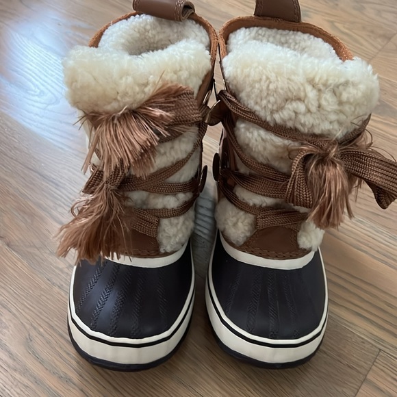 CHLOE x Sorel Cloth Snow Boots In Beige size 36.5 superb condition - Picture 2 of 8